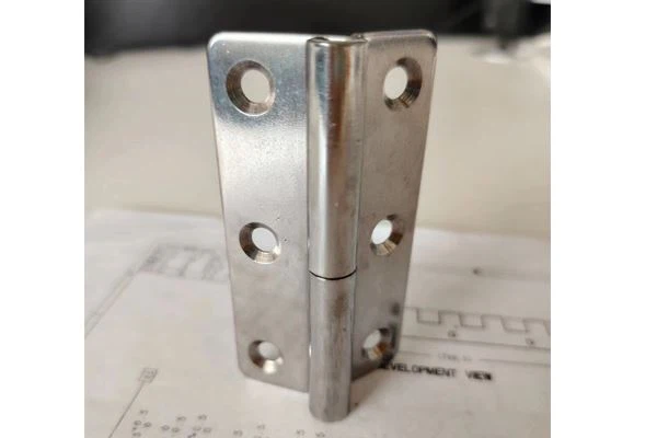 Large Angle Hinges